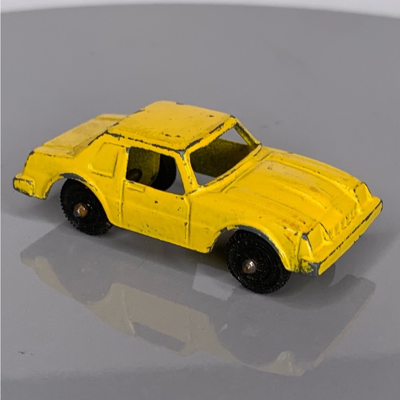 Tootsie Toy Chevy Monza Yellow - Picture 3 of 7